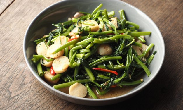 空心菜炒過就變黑 菜販教「下鍋順序」 加1物保持翠綠